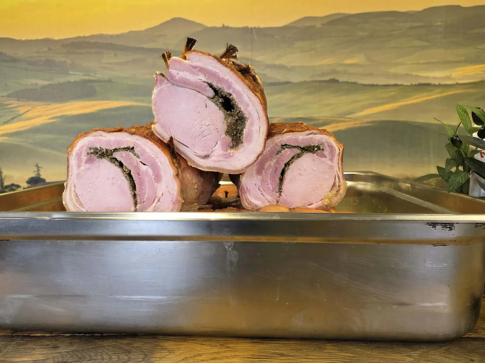 Porchetta tranchée, préparée sur place à Casteau.
